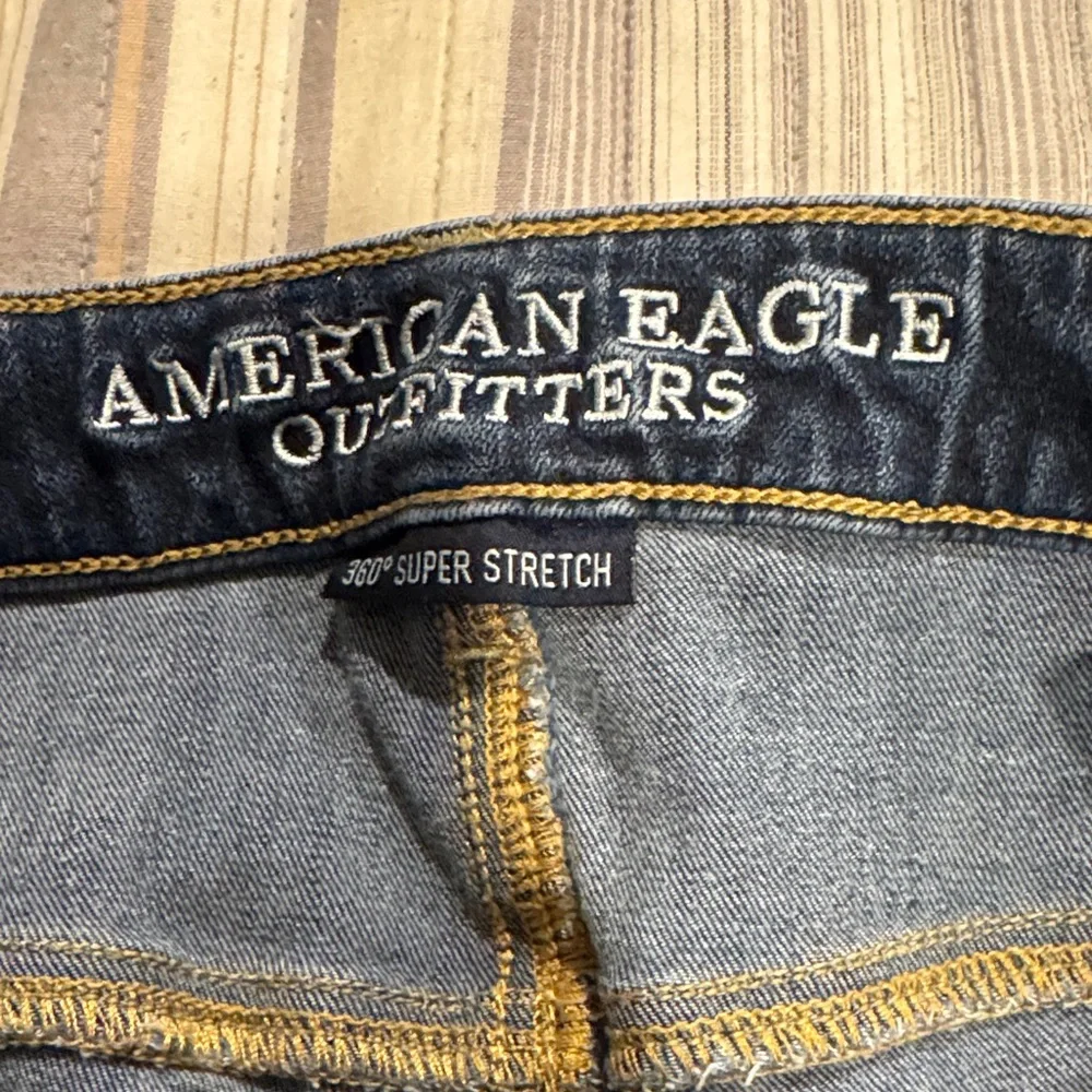 American Eagle Outfitters Dark Blue Skinny Jeans - Picture 3 of 4